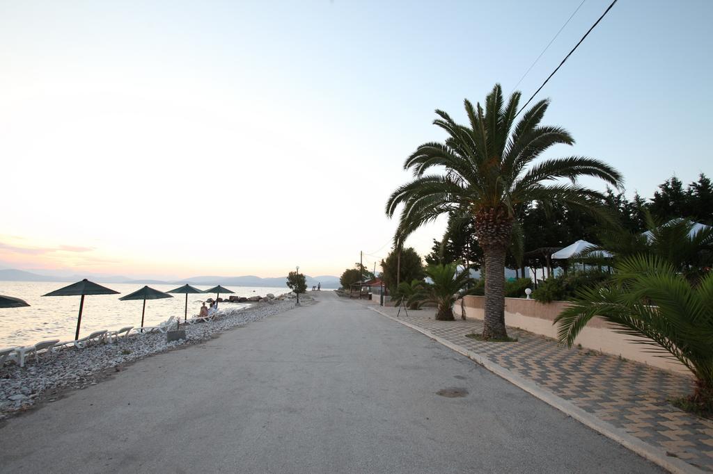 Iria Beach 외부 사진